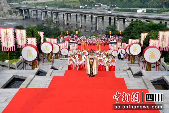 2023Q봨hίD