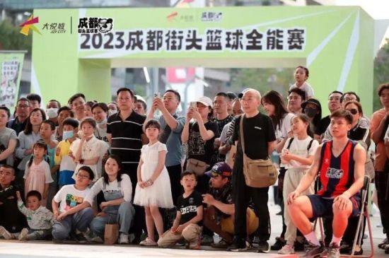 �ɶ����^�@��ِ�󐂳�վ�������^����ِ