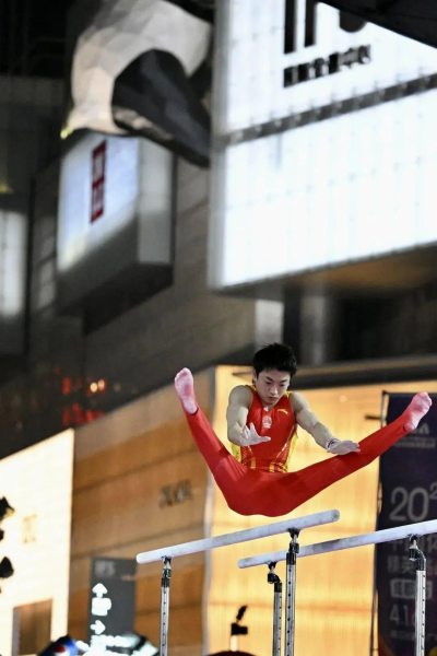 �Ї��w�پ�Ӣ����(zh��n)ِ(�ɶ�վ)