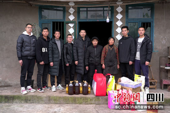 ����ο��(w��n)�F(xi��n)��(ch��ng)��Ӱ�����ŌW(xu��) �z