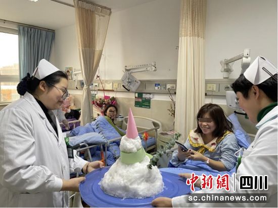 �����o(h��)ʿ��ѩ���͵����ߵĲ������Ĵ�ʡ����(f��)�t(y��)Ժ���D