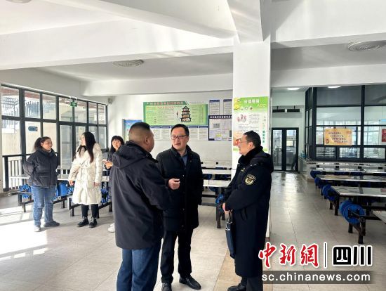 (lin)ϙzMW(xu)УʳM(jn)аȫz顣봨hίD