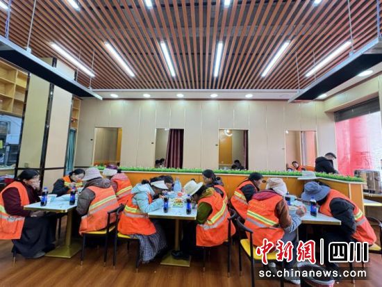  �h(hu��n)�l(w��i)�����M(f��i)Ʒ�L��ζţ�����������hί���������D