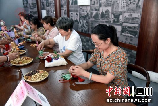 ���������Aվ�w�(y��n)�������������п�����(hu��) ���D