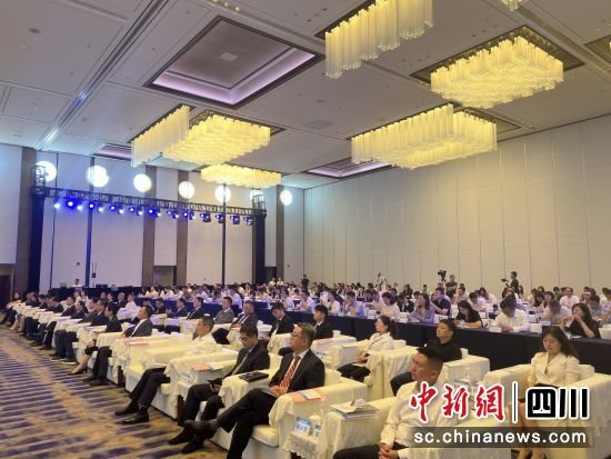 ���(d��ng)�F(xi��n)��(ch��ng)��ۯ���^(q��)��ý�w���� ���D