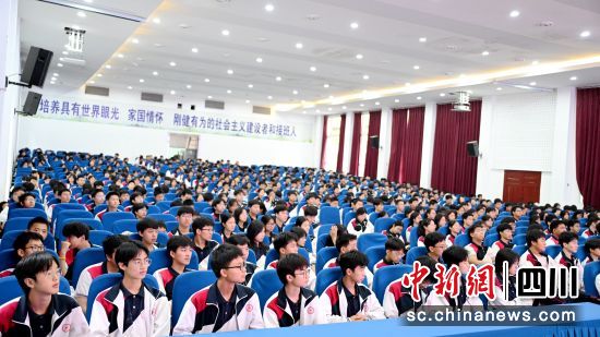 ��ӬF(xi��n)�����u�� �z