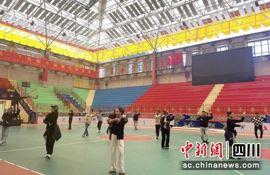 �����ž��F(xi��n)���������hί���������D