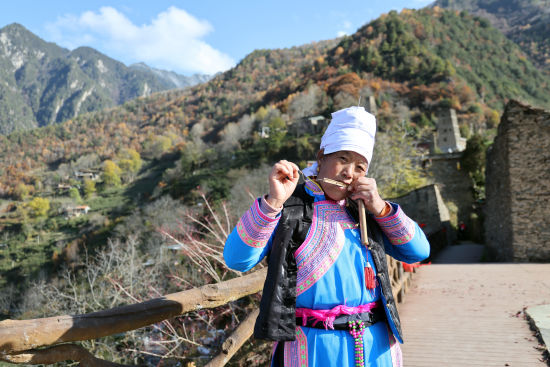 ��Ǽ��DŮ���ѡ� ë��܊/�z