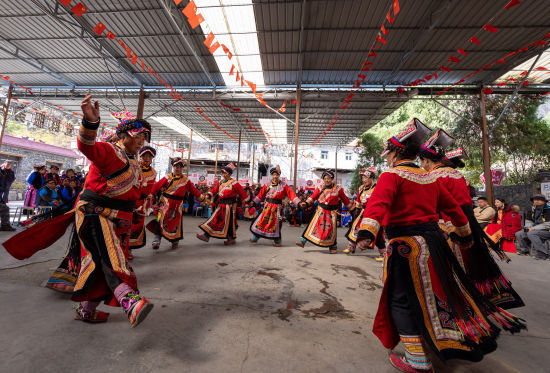 《跳薩朗舞》 江宏景/攝 《跳薩朗舞》 江宏景/攝