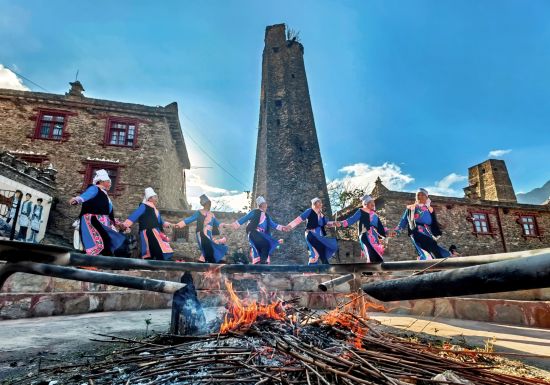 ���ڻ�ǼկǼ������ʢ�b�����������衷 ����h/�z