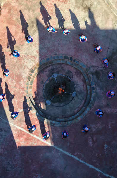 ��Ǽ��ͬ���������_�������c�S��ӭǼ�꡷ �����A/�z