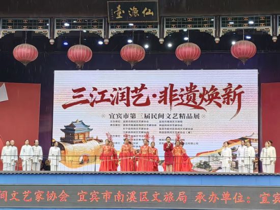 ���e�е��������g��ˇ��Ʒչ���(d��ng)