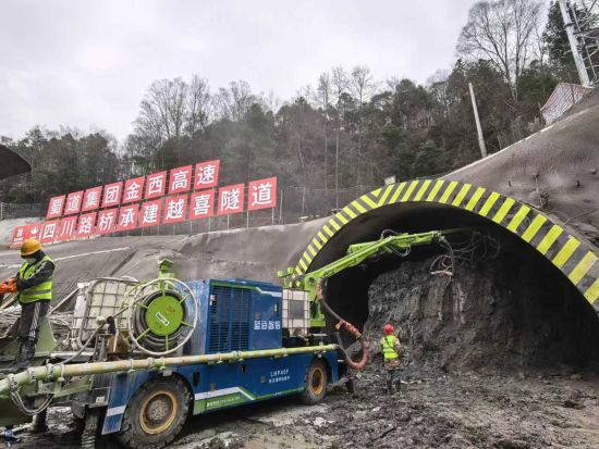 Խϲ�����M(j��n)��ʩ��