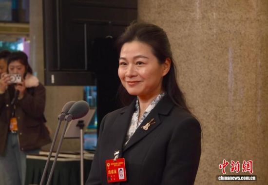 ��2��2�����Ĵ��ɶ����Ĵ�ʡ���f(xi��)ί�T�ɶ�������W(xu��)�Ʈa(ch��n)���о��������΄������Ĵ�ʡ���f(xi��)ʮ�����ĴΕ�(hu��)�hί�Tͨ��(��һ��)�ϴ�ӛ�߆��������E �z