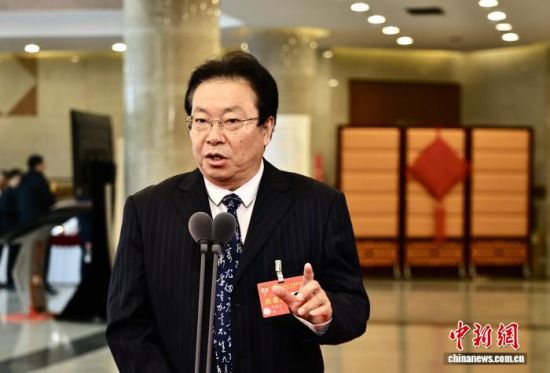 �Ĵ�ʡ���f(xi��)ʮ�����ĴΕ��h��ί�Tͨ�������w���L��ӵ�����6���ڳɶ��e�����Ĵ�ʡ���f(xi��)ί�T���ɶ���Ϣ���̴�Wԭ�hί��ӛ�ܼ�����ӛ�߆�����ӛ�� ���� �z